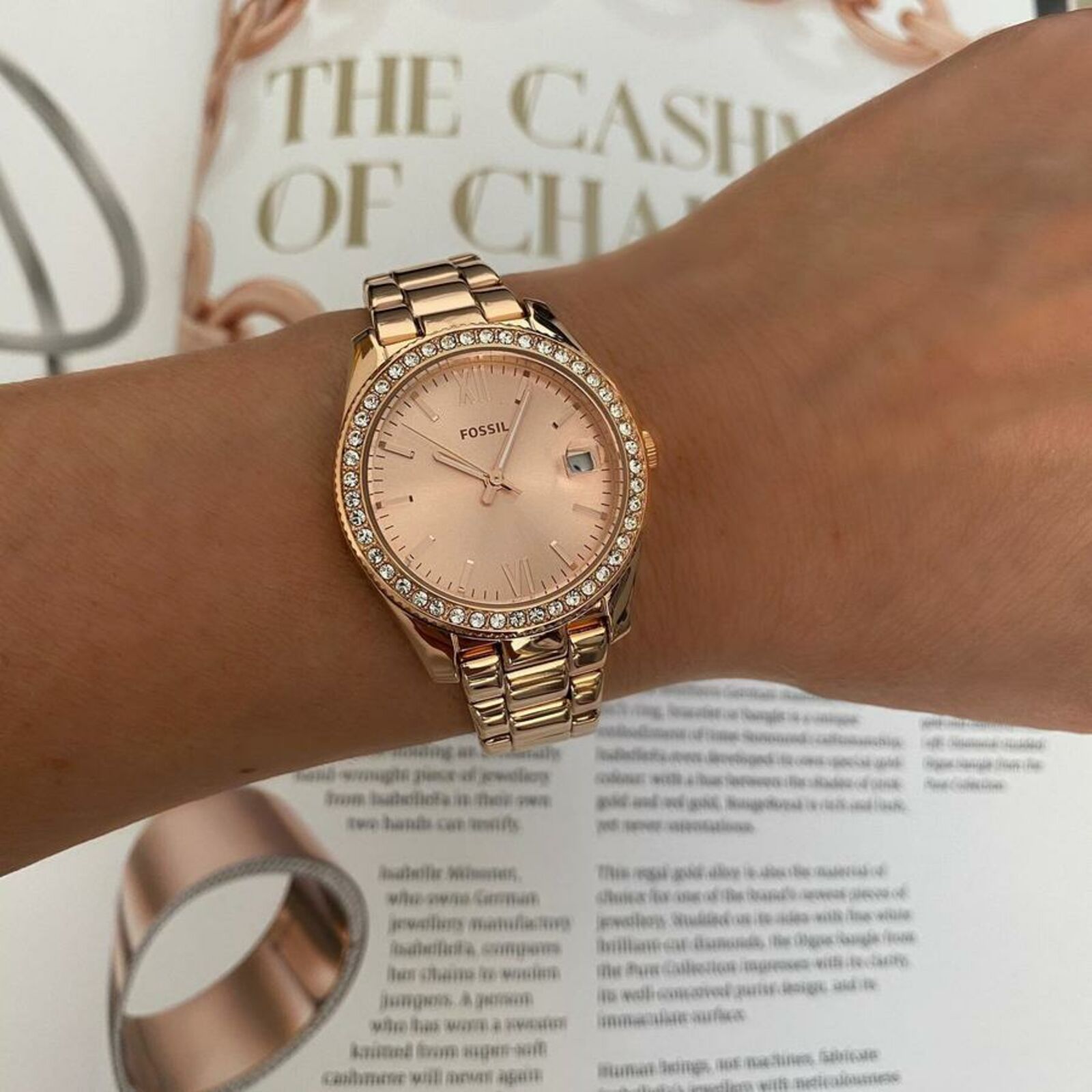 Scarlette fossil watch sales